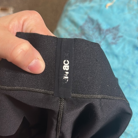 EUC Ultracor Black Star Athletic Leggings - Picture 6 of 6